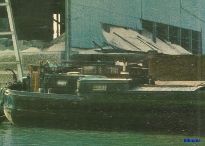 Arques (Pas-de-Calais) - Quai du commerce - Déchargement des péniches chez Durand (Arcopal) (3) (Copier).jpg (187.97 Kio) Vu 7425 fois Arques (Pas-de-Calais) - Quai du commerce - Déchargement des péniches chez Durand (Arcopal) (3) (Copier).jpg