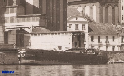 Corbeil (S.-et-O.) - Les grands moulins vus de la Seine (2) (Copier).jpg (72.51 Kio) Vu 7464 fois Corbeil (S.-et-O.) - Les grands moulins vus de la Seine (2) (Copier).jpg