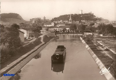 Beaucaire - Le canal du Rhône à Sète (1) (Copier).jpg