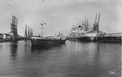Thalassa und City of Poona in Le Havre (Tito, Coll. vM) - resized.jpg