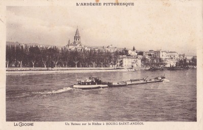 a-Citerna à Bourg St Andéol en 1942.jpg (201.41 Kio) Vu 4358 fois a-Citerna à Bourg St Andéol en 1942.jpg