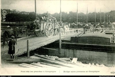 PONT DE BATEAUX.jpg (91.38 Kio) Vu 737 fois PONT DE BATEAUX.jpg