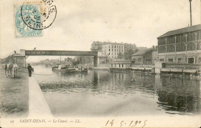 St Denis - Attelage.jpg
