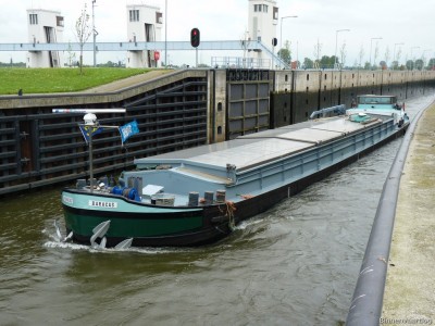 baracas-1-11-05-2012.jpg (244.36 Kio) Vu 6130 fois baracas-1-11-05-2012.jpg