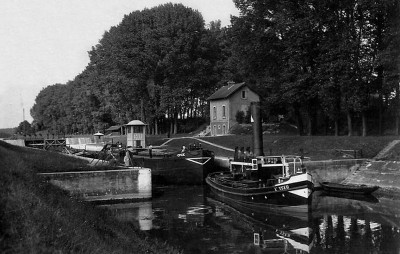 Remorqueur L'Yser.jpg (119.05 Kio) Vu 2279 fois Remorqueur L'Yser.jpg