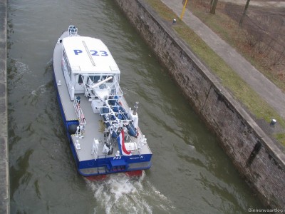 p23-3-30-03-2006.jpg