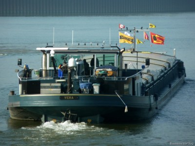 Vera-5-16-02-2015.jpg (164.27 Kio) Vu 1445 fois Vera-5-16-02-2015.jpg