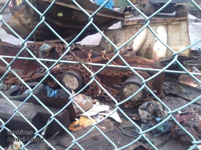 benthe (basrode) découpé dans l'ancienne écluse de Bernissart 7.jpg (127.02 Kio) Vu 2551 fois benthe (basrode) découpé dans l'ancienne écluse de Bernissart 7.jpg