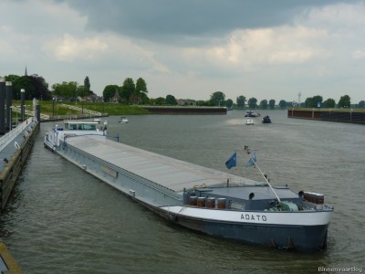 Adato-2-21-05-2015.jpg