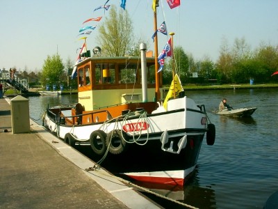 rval-1-sleepboot.jpg