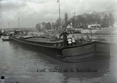 Luxe@musee-conflans.jpg (148.99 Kio) Vu 1565 fois Luxe@musee-conflans.jpg