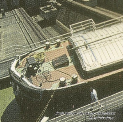 LUGEPA Arzviller - photo du Petit lexique des termes techniques de la voie d'eau (VNF) (2).jpg (123.22 Kio) Vu 5078 fois LUGEPA Arzviller - photo du Petit lexique des termes techniques de la voie d'eau (VNF) (2).jpg