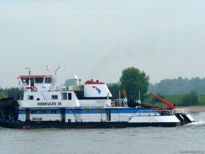 Herkules IX-5-26-06-2015.jpg (137.58 Kio) Vu 2941 fois Herkules IX-5-26-06-2015.jpg