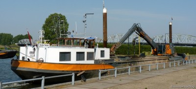 Albatros-5-02-07-2015-Grave-02008181.jpg