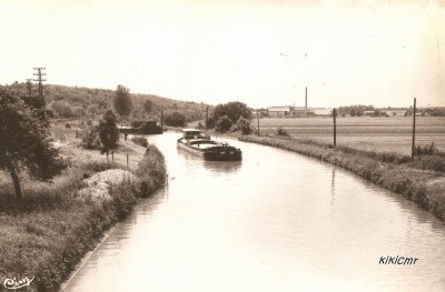 Revigny-sur-Ornain (Meuse) - Le canal de la Marne au Rhin (1) (Copier).jpg