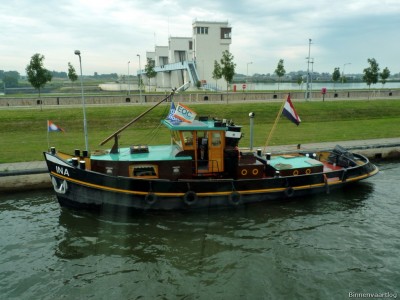 Ina-5-10-08-2015-Lith.jpg (186.71 Kio) Vu 1578 fois Ina-5-10-08-2015-Lith.jpg