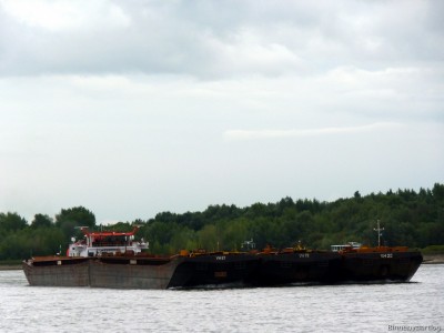 Veerhaven-IV-1-27-08-2015-Lobith.jpg (124.56 Kio) Vu 4167 fois Veerhaven-IV-1-27-08-2015-Lobith.jpg