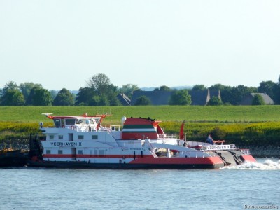 Veerhaven-X-4-29-08-2015-Lobith.jpg
