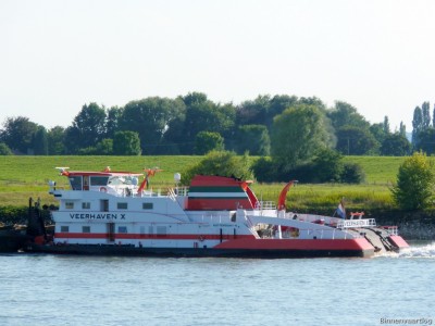 Veerhaven-X-3-29-08-2015-Lobith.jpg