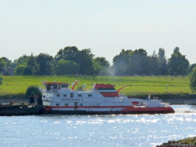 Veerhaven-X-1-29-08-2015-Lobith.jpg