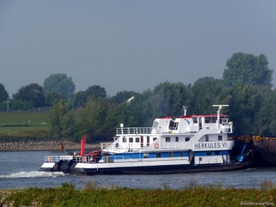 Herkules-VI-5-28-08-2015-Lobith.jpg