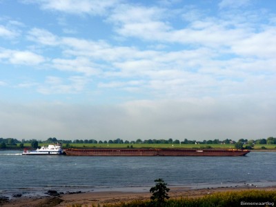 Herkules-VI-2-28-08-2015-Lobith.jpg
