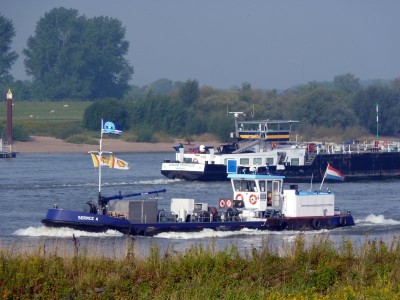 Service-4-1-28-08-2015-Lobith.JPG (106.04 Kio) Vu 3907 fois Service-4-1-28-08-2015-Lobith.JPG