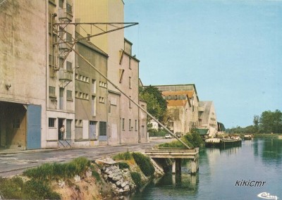 Bray-sur-Seine (Seine-et-Marne) - Le port (CUTTER + union normande) (1) (Copier).jpg