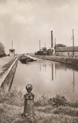 Audruicq (Pas-de-Calais) - Le canal et la fonderie (1) (Copier).jpg