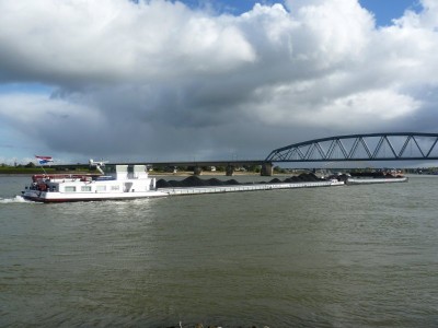 rhenus-hanau-2-20-10-2010-nijmegen.jpg (71.1 Kio) Vu 2259 fois rhenus-hanau-2-20-10-2010-nijmegen.jpg