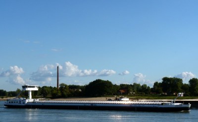 b.jpg (43.36 Kio) Vu 2078 fois b.jpg