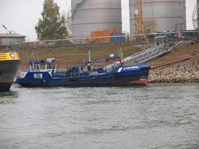 PA204548 (Copier).JPG