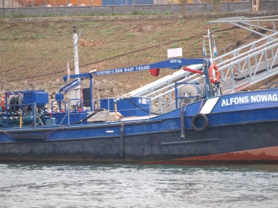 PA204547 (Copier).JPG