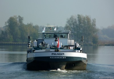 Paladin-5-01-11-2015.jpg (138.84 Kio) Vu 1690 fois Paladin-5-01-11-2015.jpg