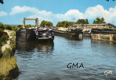 poses-irlande II+roulis-CP-gaby-101.jpg (1.09 Mio) Vu 1398 fois poses-irlande II+roulis-CP-gaby-101.jpg