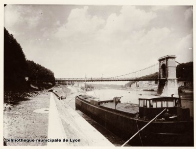 TANAIS Lyon Pont de Serin (Copier).jpg (64.25 Kio) Vu 1999 fois TANAIS Lyon Pont de Serin (Copier).jpg
