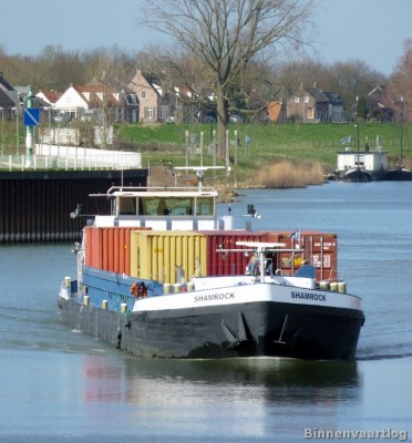 s9.jpg (163.95 Kio) Vu 2559 fois s9.jpg