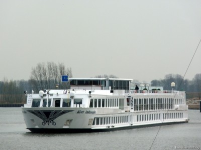 River-Ambassador-1-31-03-2016-sluis-Lith.jpg