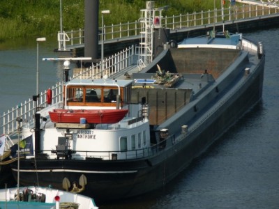 ec66e555727cbc9b1c4fd23d5da53718.jpg (86.81 Kio) Vu 1295 fois ec66e555727cbc9b1c4fd23d5da53718.jpg