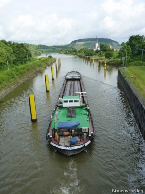 Roger-8-28-06-2016-Trittenheim.jpg (128.96 Kio) Vu 1853 fois Roger-8-28-06-2016-Trittenheim.jpg
