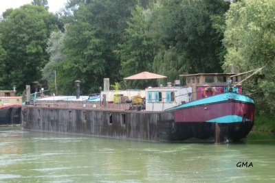 chloé-ar.JPG (835.83 Kio) Vu 5993 fois chloé-ar.JPG