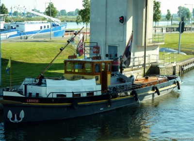 Leentje-3-31-08-2016-sluis-Lith.jpg