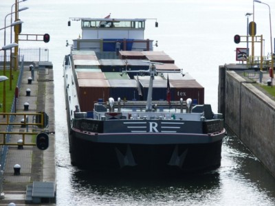 b.jpg (84.02 Kio) Vu 2083 fois b.jpg