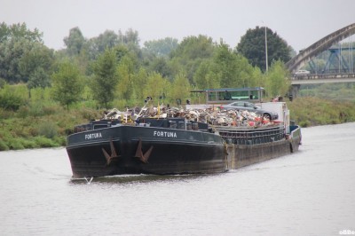 IMG_2483.JPG (115.6 Kio) Vu 3417 fois IMG_2483.JPG