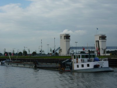 westerschelde-7-15-09-2011.jpg (60.76 Kio) Vu 1544 fois westerschelde-7-15-09-2011.jpg