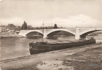 Seilles - Le pont sur la Meuse (1) (Copier).jpg