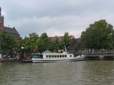 hafenmusik-leer-1-27-06-2009.JPG (175.3 Kio) Vu 2618 fois hafenmusik-leer-1-27-06-2009.JPG