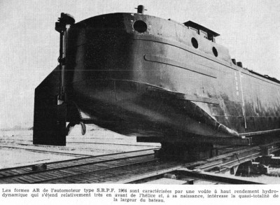 Les automoteurs du programme de renouvellement de la flotte fluviale - Revue de la navigation intérieure et rhénane du 10 septembre 1964 (2) (Copier).JPG (78.87 Kio) Vu 9462 fois Les automoteurs du programme de renouvellement de la flotte fluviale - Revue de la navigation intérieure et rhénane du 10 septembre 1964 (2) (Copier).JPG