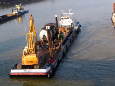magri419092007.jpg