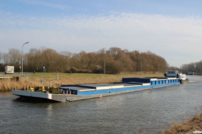 IMG_3570.JPG (121.63 Kio) Vu 2417 fois IMG_3570.JPG